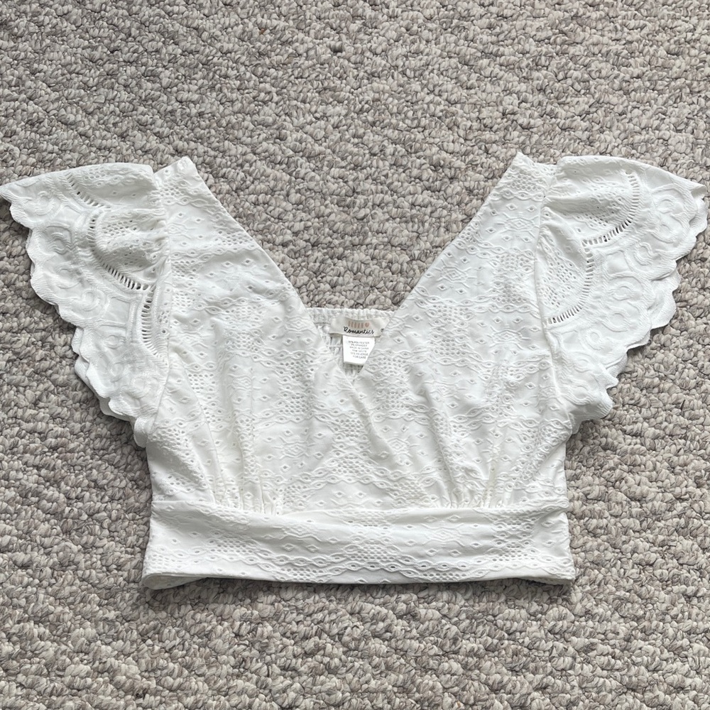 URBAN Romantics Ivory Lace crop top